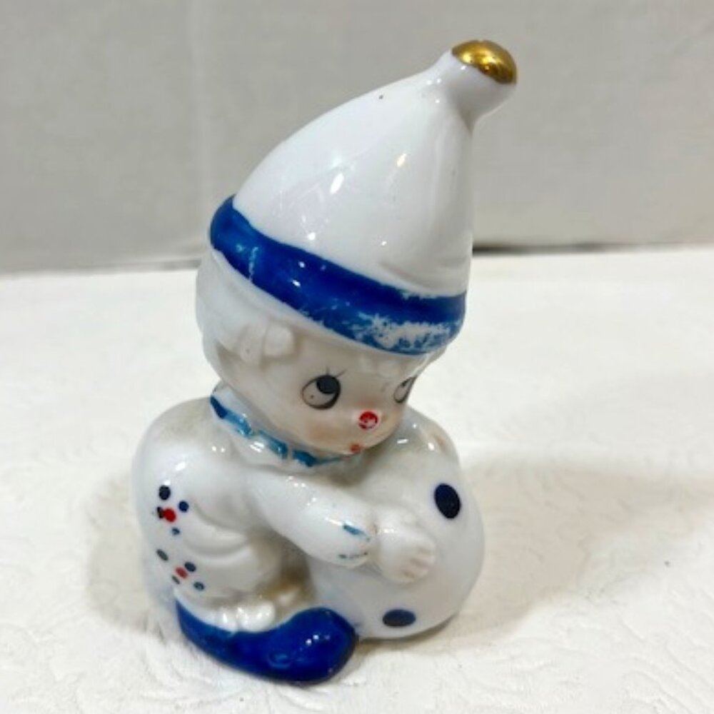 VTG Ceramic Child Dressed as Circus Clown w/Ball Figurine Collectible 3.5" Tall